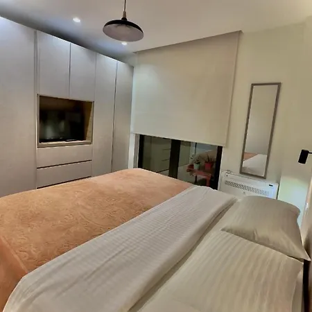 Apartment Charming And Bright Center Apartament *